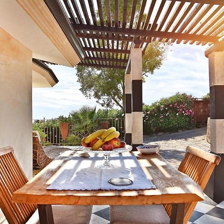 Villa Turquoise Magomadas Bagian luar foto