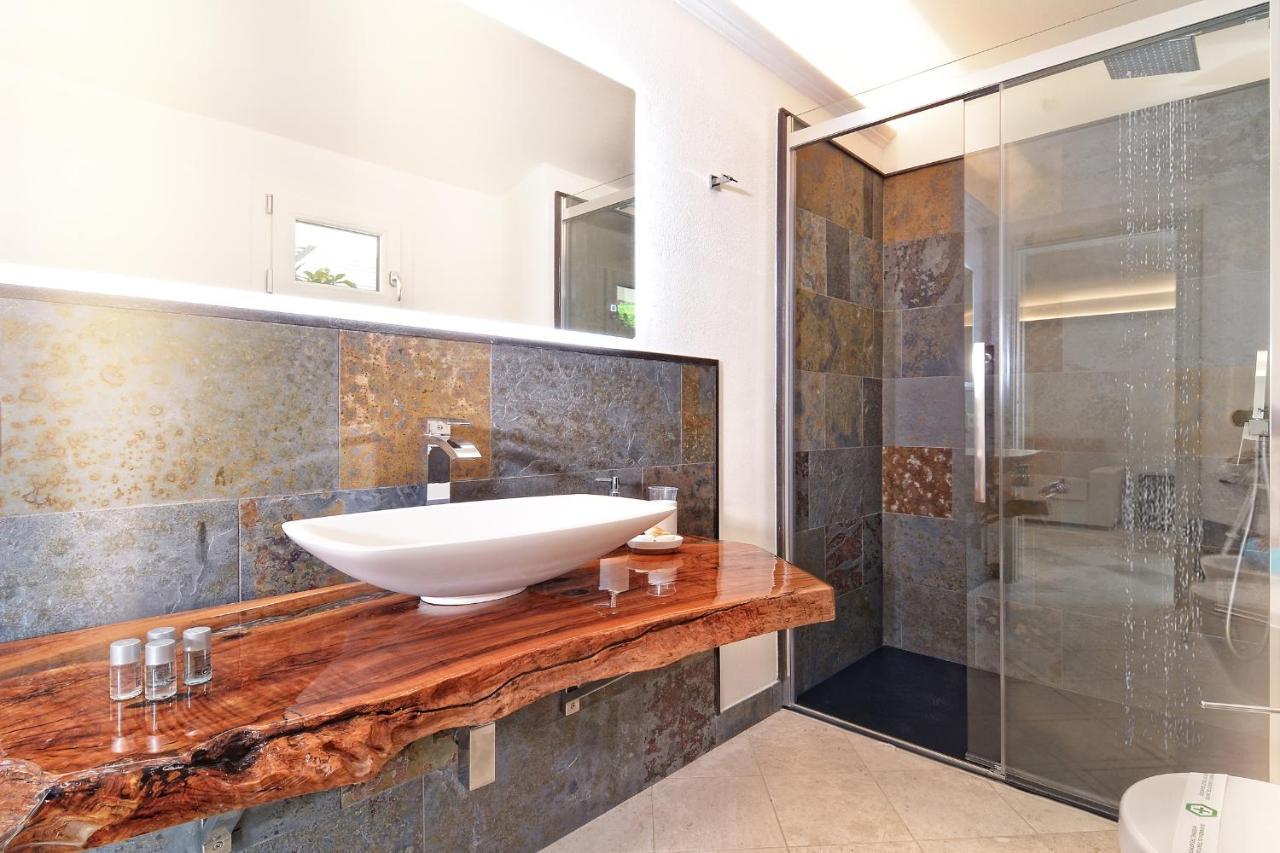 Villa Turquoise Magomadas Bagian luar foto