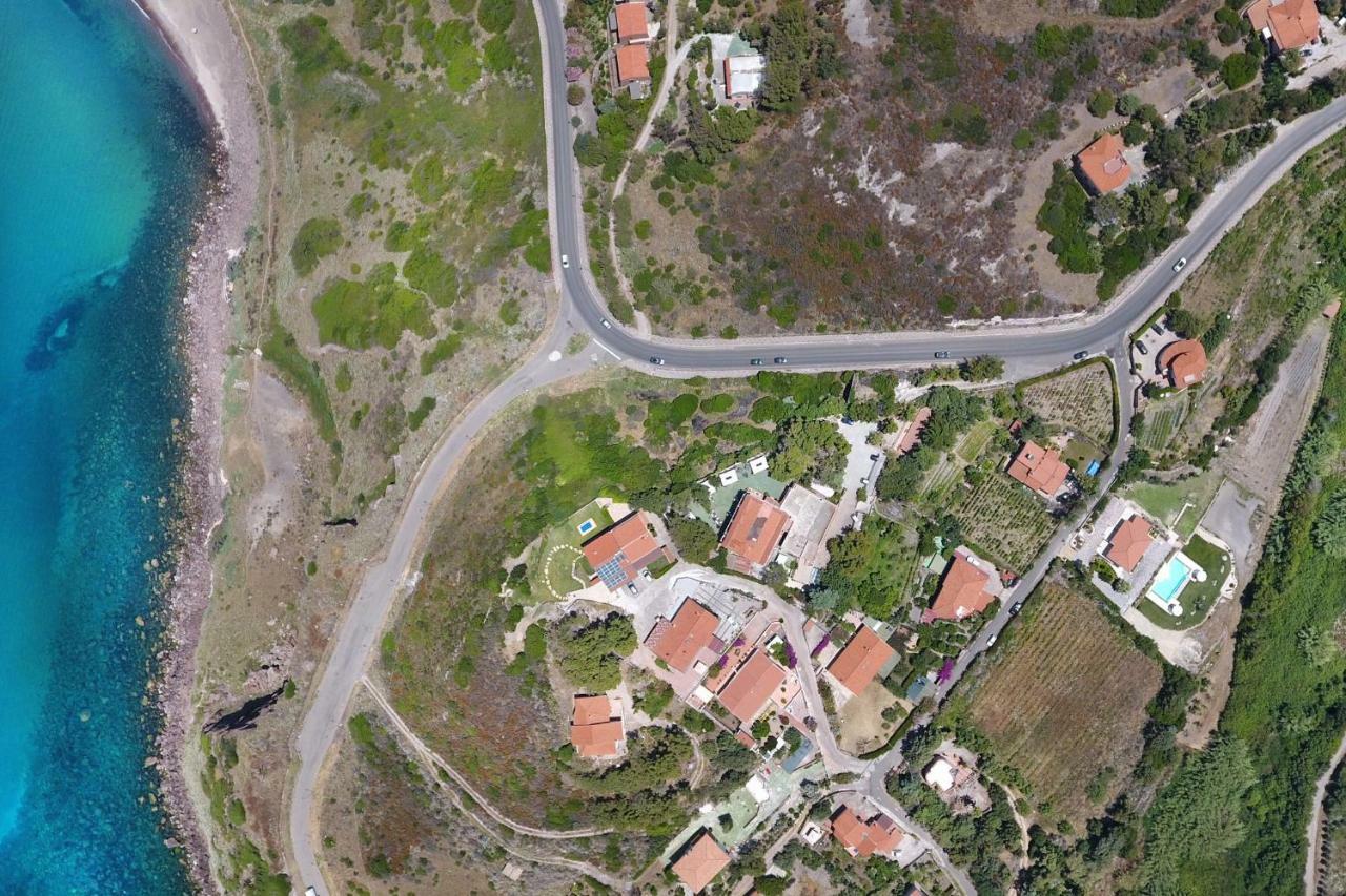 Villa Turquoise Magomadas Bagian luar foto